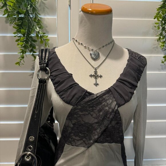 🖤 BKE Boutique Grey Lace Overlay Long Sleeve Top – Large - Picture 2 of 3